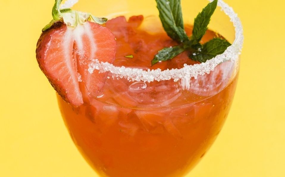 Margarita de fresa como una opción fresca (Especial)
