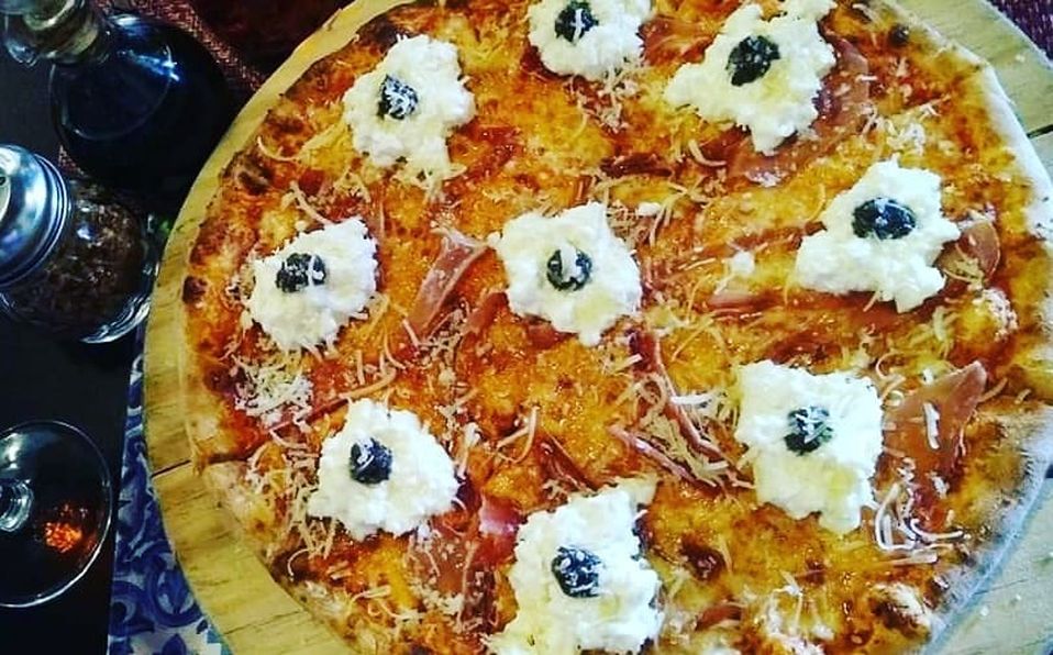 Encuentra pizzas deliciosas de receta tradicional (LAT)