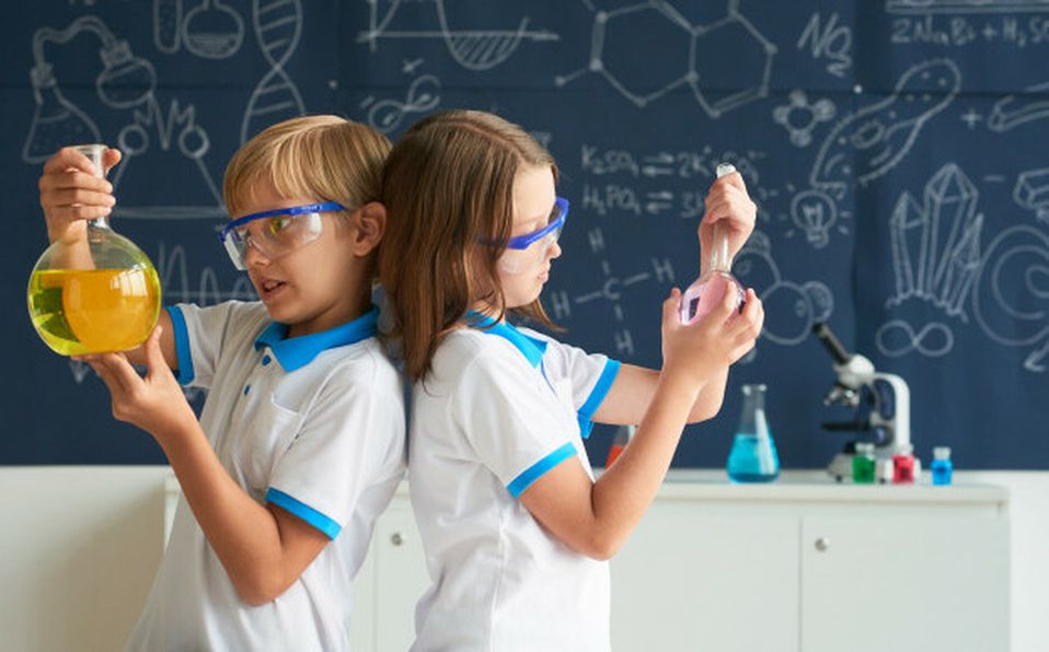 Los talleres se dividen en dos módulos: Mi cuerpo es maravilloso y Ciencia Deliciosa (Freepik)